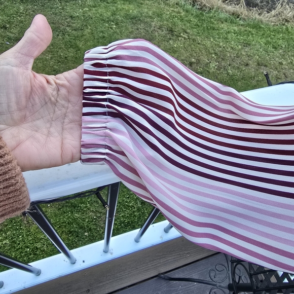 Loft Faux Wrap Style Top, size Large Petite, VGUC - Picture 8 of 11